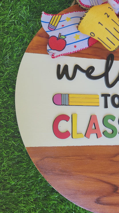 Welcome Classroom Door Sign – Colorful Teacher Back-to-School Décor with Pencil & Apple Bow